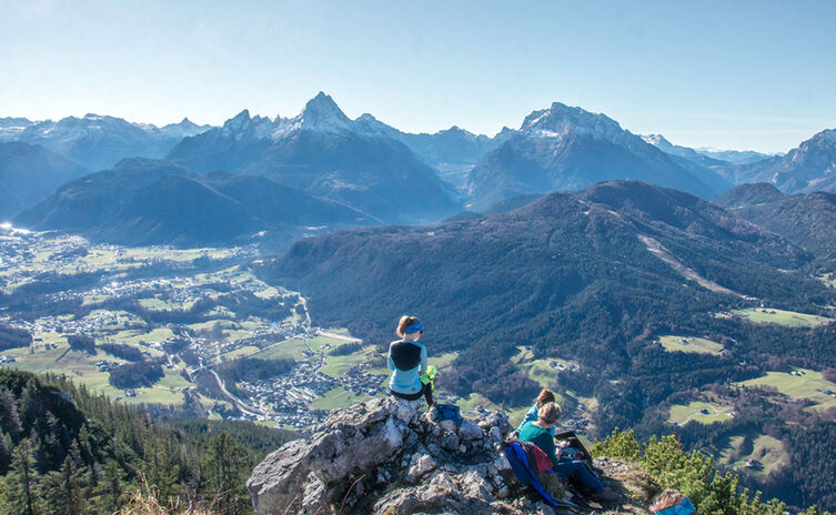 Aussicht vom Gipfel des Rauhen Kopfs über das Berchtesgadener Tal
